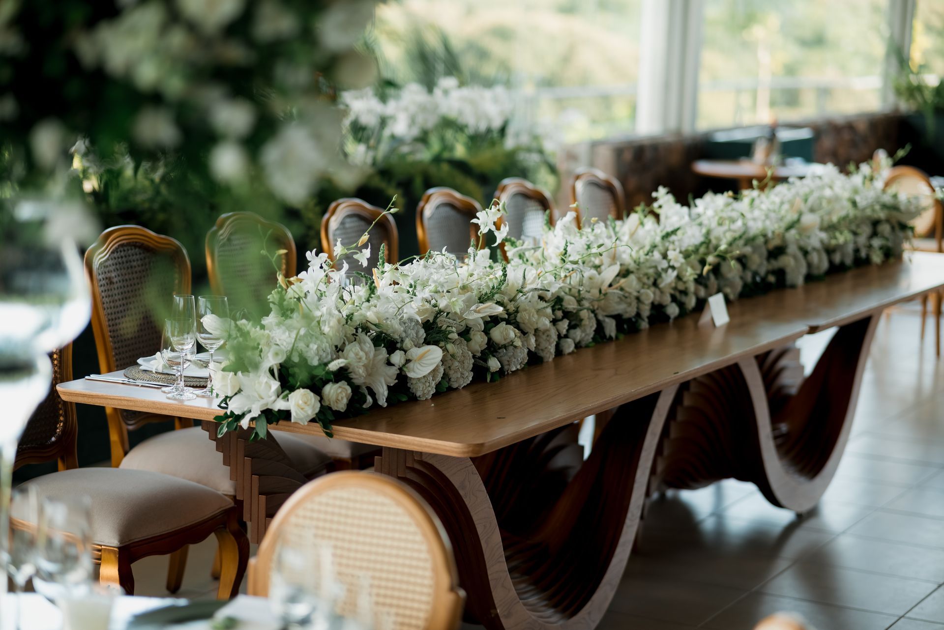 Elegant wedding florals